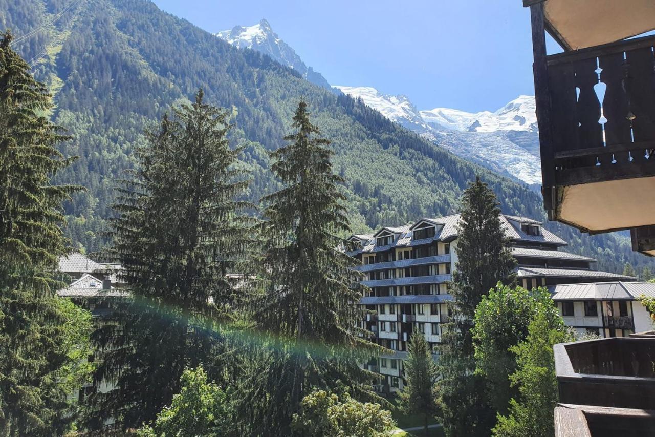 Appartement JOLI 32m avec BALCON-VUE sur le MONT-BLANC à Chamonix Extérieur photo
